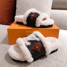 Lv Winter Wool Slippers White