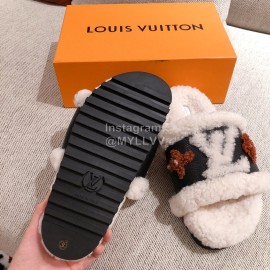 Lv Winter Wool Slippers White