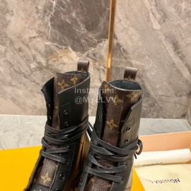 Lv Autumn Winter Calf Leather Locomotive Strap Boots