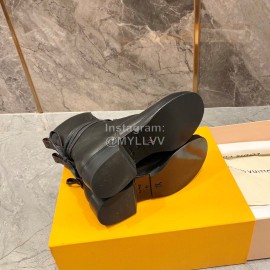 Lv Autumn Winter Calf Leather Locomotive Strap Boots