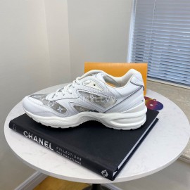 Lv Couple White Calf Leather Retro Sneakers