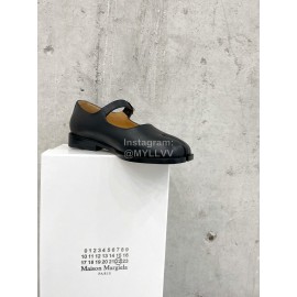 Maison Margiela Vintage Cowhide Shoes For Women Black