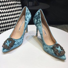 Manolo Blahnik Elegant Diamond Buckle Velvet Shoes For Women Blue