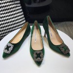 Manolo Blahnik Elegant Diamond Buckle Velvet Shoes For Women Green