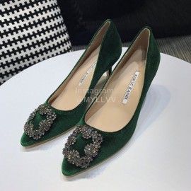 Manolo Blahnik Elegant Diamond Buckle Velvet Shoes For Women Green