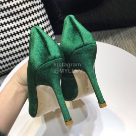Manolo Blahnik Elegant Diamond Buckle Velvet Shoes For Women Green