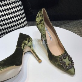 Manolo Blahnik Elegant Diamond Buckle Green Velvet Shoes For Women