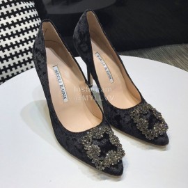 Manolo Blahnik Elegant Diamond Buckle Velvet Shoes For Women
