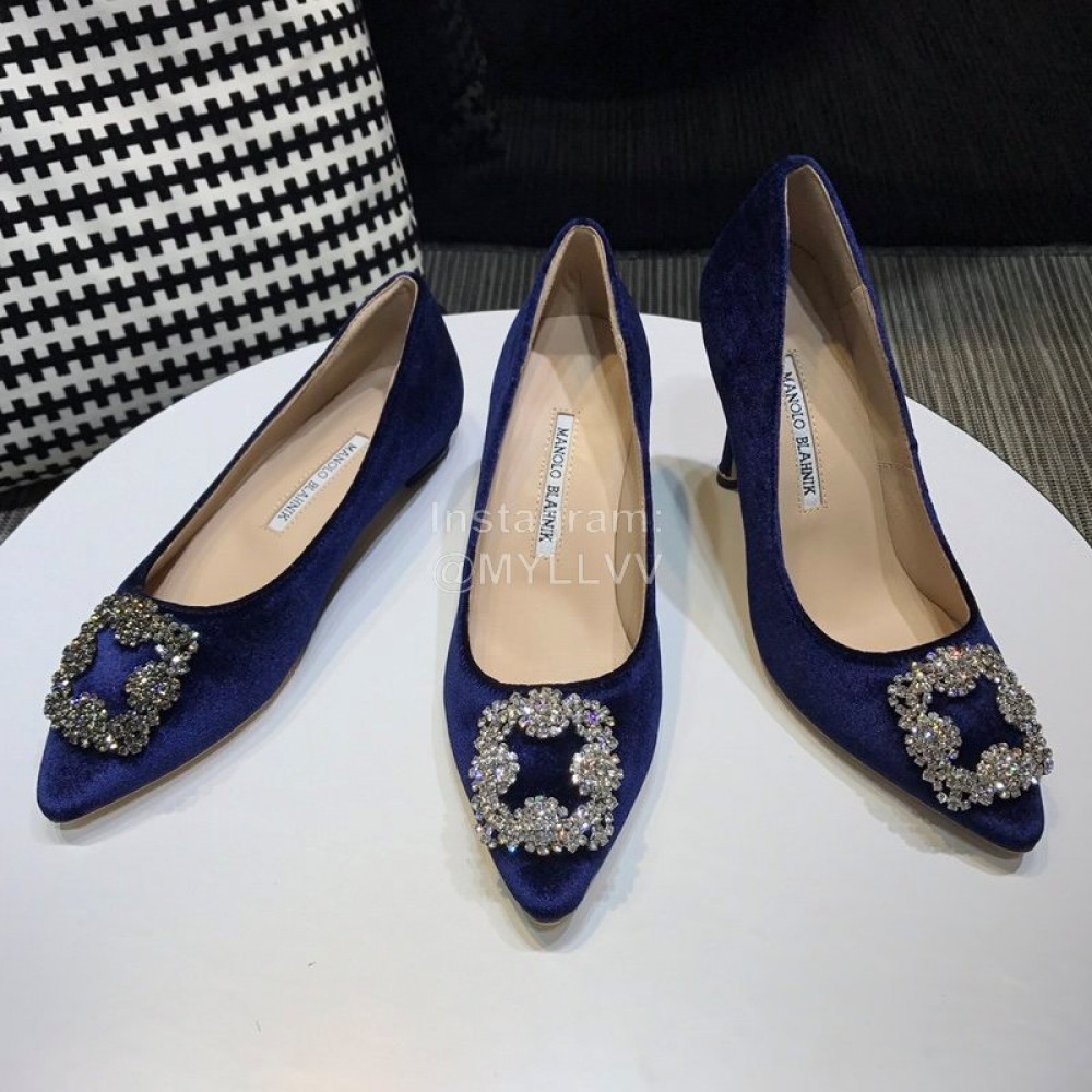 Manolo Blahnik Elegant Diamond Buckle Blue Velvet Shoes For Women 