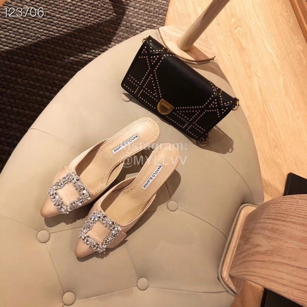 Manolo Blahnik Silk Diamond Buckle High Heel Sandals For Women Apricot