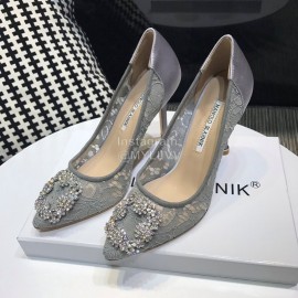 Manolo Blahnik Elegant Diamond Buckle Lace Shoes For Women Gray