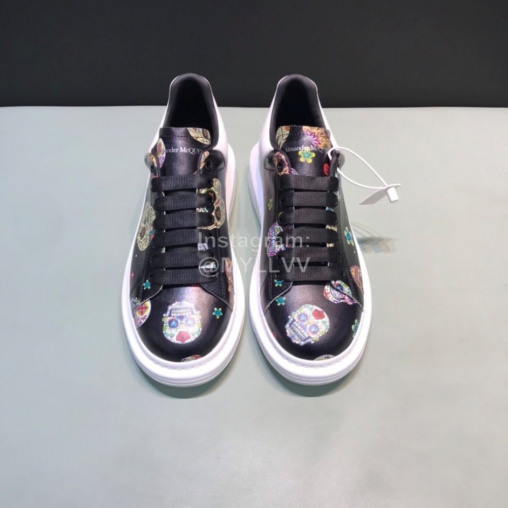 Mcqueen Painted Pattern Leather Casual Shoes For Men And Women Black
