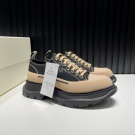 Alexander Mcqueen Tread Slick Lace Up Thick Soled Shoes For Men And Women Black