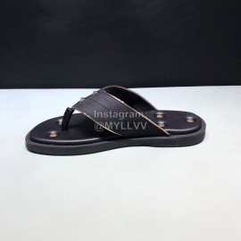 Alexander Mcqueen Leather Rivet Flip Flops For Men Green