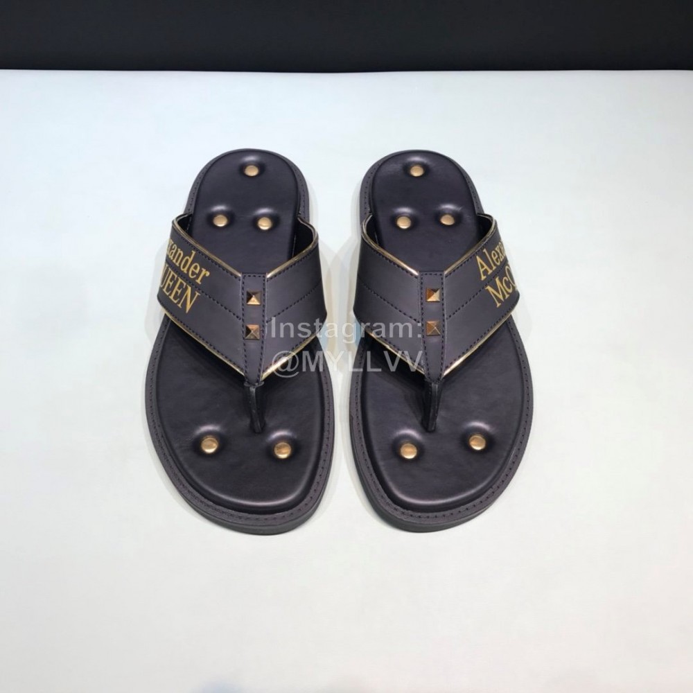 Alexander Mcqueen Leather Rivet Flip Flops For Men Yellow