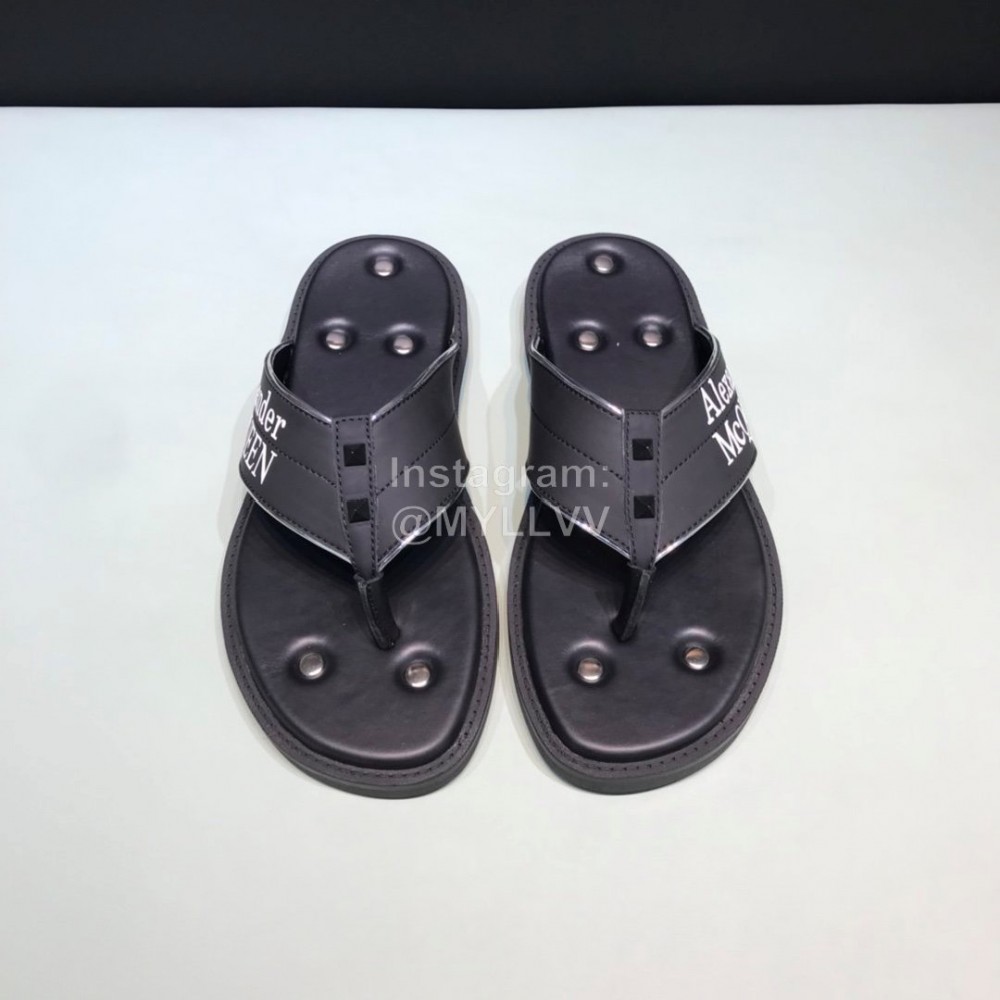 Alexander Mcqueen Leather Rivet Flip Flops For Men White
