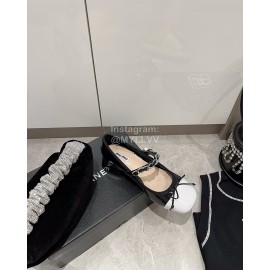 Miumiu Patent Leather Bow Pearl Buckle Thick High Heeled Mary Jane Shoes For Women Black