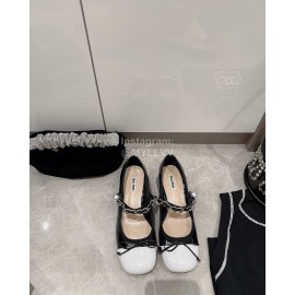 Miumiu Patent Leather Bow Pearl Buckle Thick High Heeled Mary Jane Shoes For Women Black