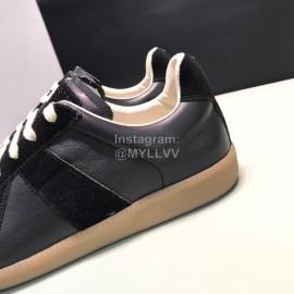 Margiela Cowhide Suede Lace Up Sneakers For Men And Women Black