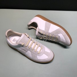 Margiela Cowhide Suede Lace Up Sneakers For Men And Women White
