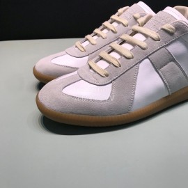 Margiela Cowhide Suede Lace Up Sneakers For Men And Women White