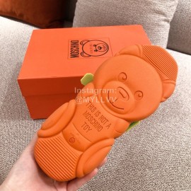 Moschino Color Matching Thick Soles Sneakers For Women Green