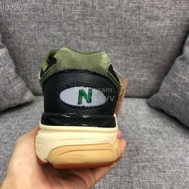 New Balance Mesh Sneakers For Men And Women M991gl