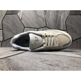 New Balance Mesh Sneakers For Men And Women Beige