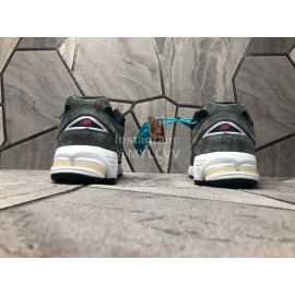 New Balance Mesh Sneakers For Men And Women Black