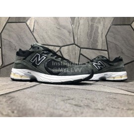 New Balance Mesh Sneakers For Men And Women Black
