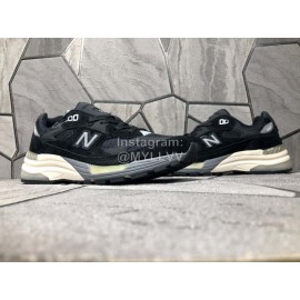 New Balance Mesh Sportshoes For Men And Women Black