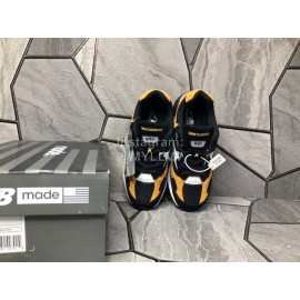 New Balance Mesh Sportshoes For Men And Women Brown