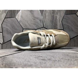 New Balance Mesh Sportshoes For Men And Women Khaki