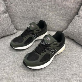 New Balance Ml2002ra Sportshoes For Men And Women Dark Green