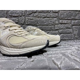 New Balance 2002r Vintage Sneakers Beige