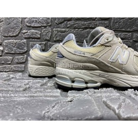 New Balance 2002r Vintage Sneakers Beige
