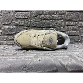 New Balance 2002r Vintage Sneakers Beige