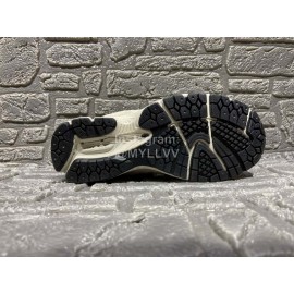 New Balance 2002r Vintage Sneakers Beige