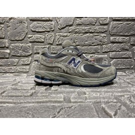 New Balance 2002r Vintage Sneakers For Men And Wom..