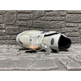 New Balance 2002r Vintage Sneakers