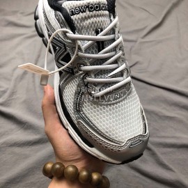 New Balance Mesh Sportshoes For Men And Women