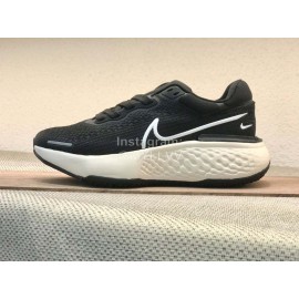Nike Zoomx Invincible Run Flyknit Sportshoes For Women Black