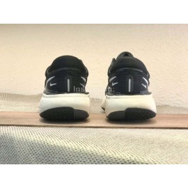 Nike Zoomx Invincible Run Flyknit Sportshoes For Women Black