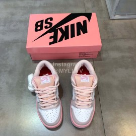 Nike Sb Dunk Low Sneakers For Women Pink