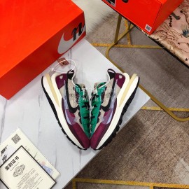 Sacai Co Branded Nike Dnoble Swoosh Logo Sneakers For Men And Women Green