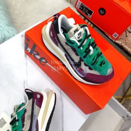 Sacai Co Branded Nike Dnoble Swoosh Logo Sneakers For Men And Women Green