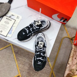 Sacai Co Branded Nike Dnoble Swoosh Logo Sneakers For Men And Women Black