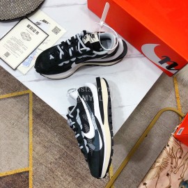 Sacai Co Branded Nike Dnoble Swoosh Logo Sneakers For Men And Women Black
