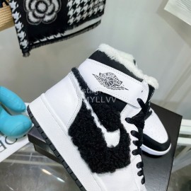 Air Jordan 1 Midlight Bone Wool High Top Sneakers For Women White