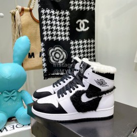 Air Jordan 1 Midlight Bone Wool High Top Sneakers For Women White